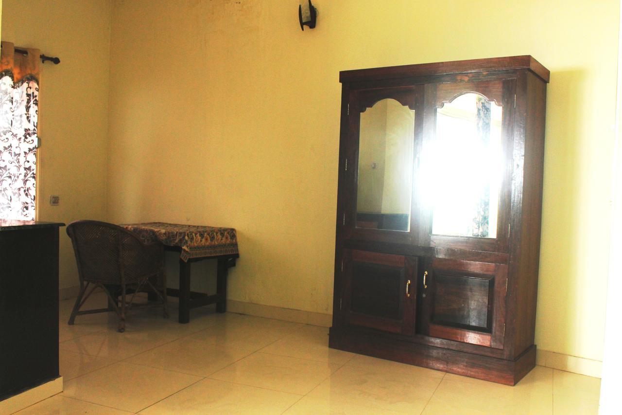 Adam Beach Resort Kovalam Bagian luar foto